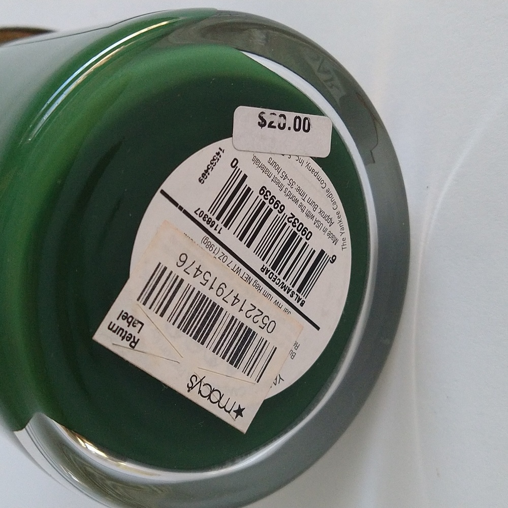 Yankee Candle Balsam & Cedar 7 oz - Picture 3 of 4